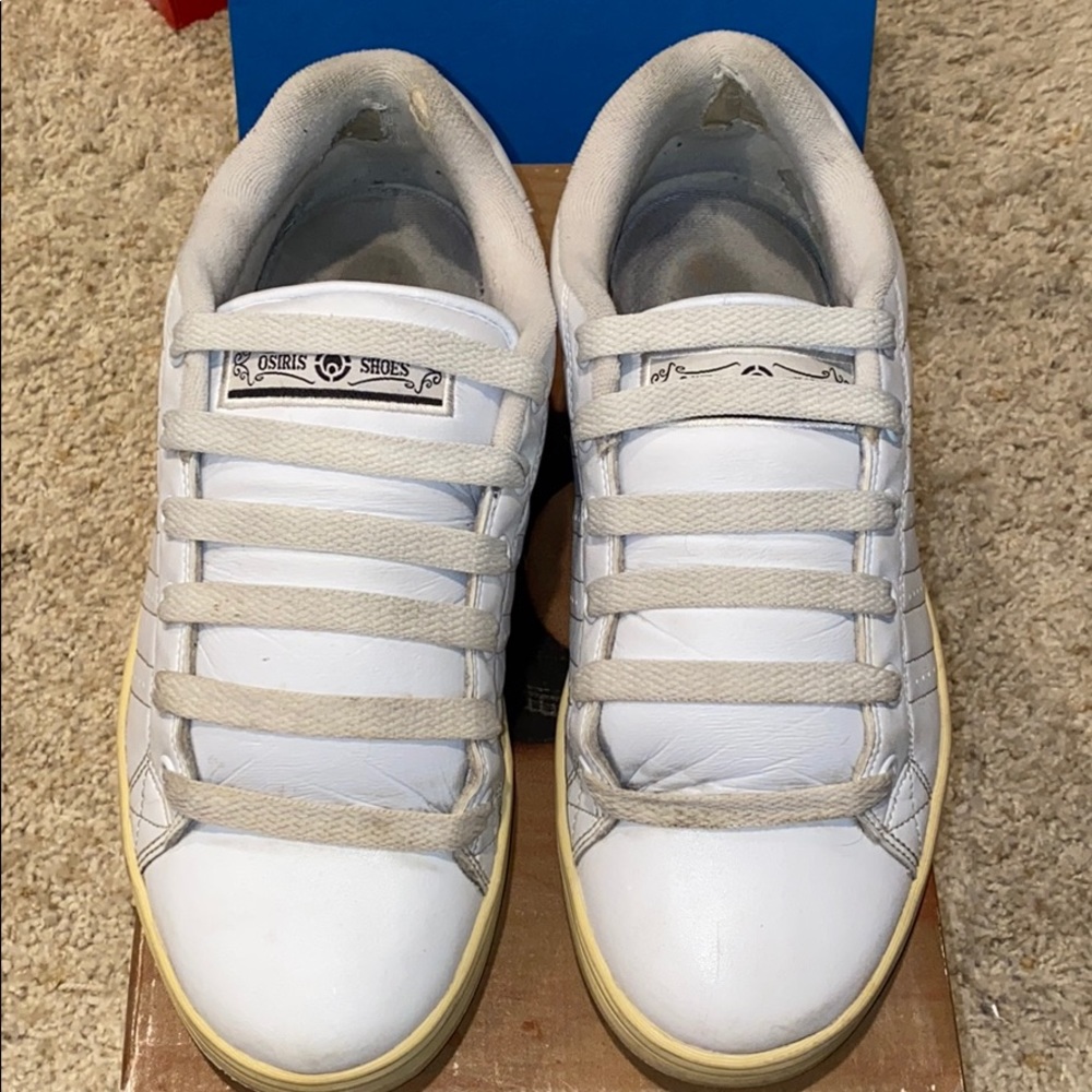 Osiris men’s white shoes
